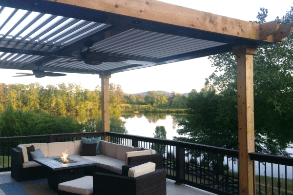 Choosing a Ceiling Fan for Your Pergola