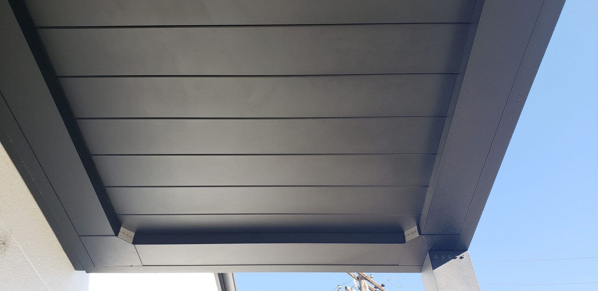 A Multizone Pergola with a Multitude of Possibilities