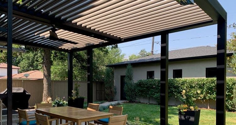 The Modern Louvered Roof: A Pergola