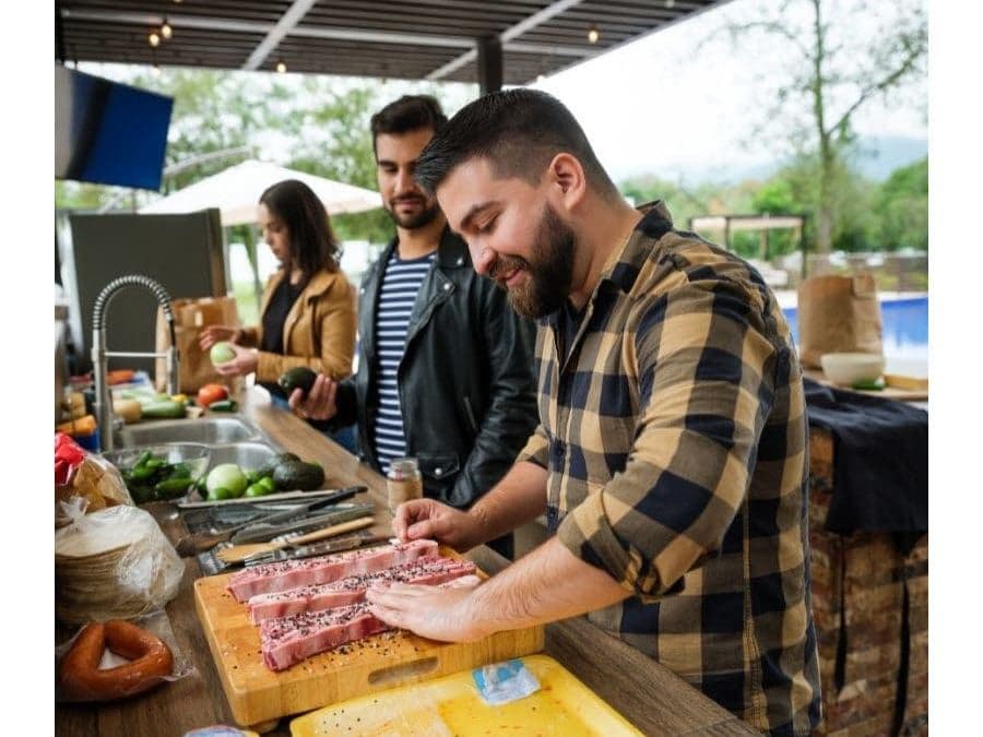 Tips for Planning Your 2022 Outdoor Kitchen with a Pergola