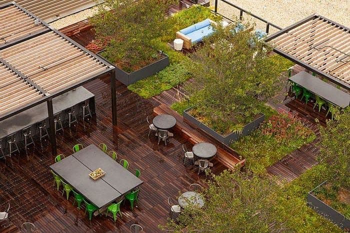 How to Create an Outdoor Office Space